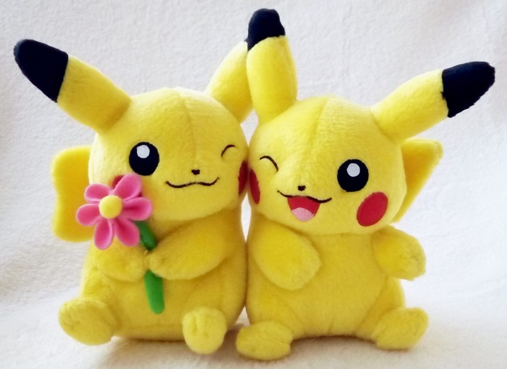 Pikachu – Valentine Couple Plush 2012 – A BIT OF