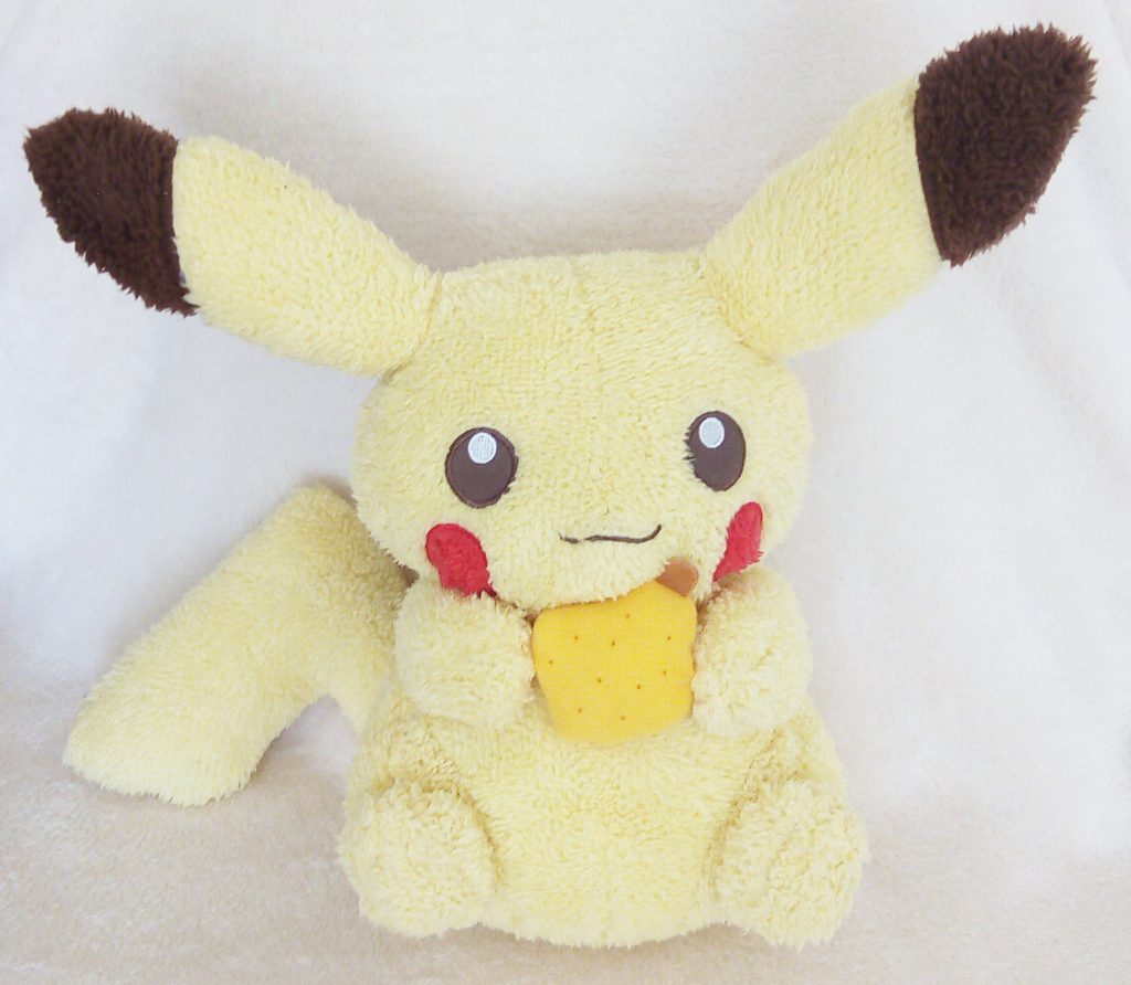 Pikachu & Friends with berries Pikachu plush front