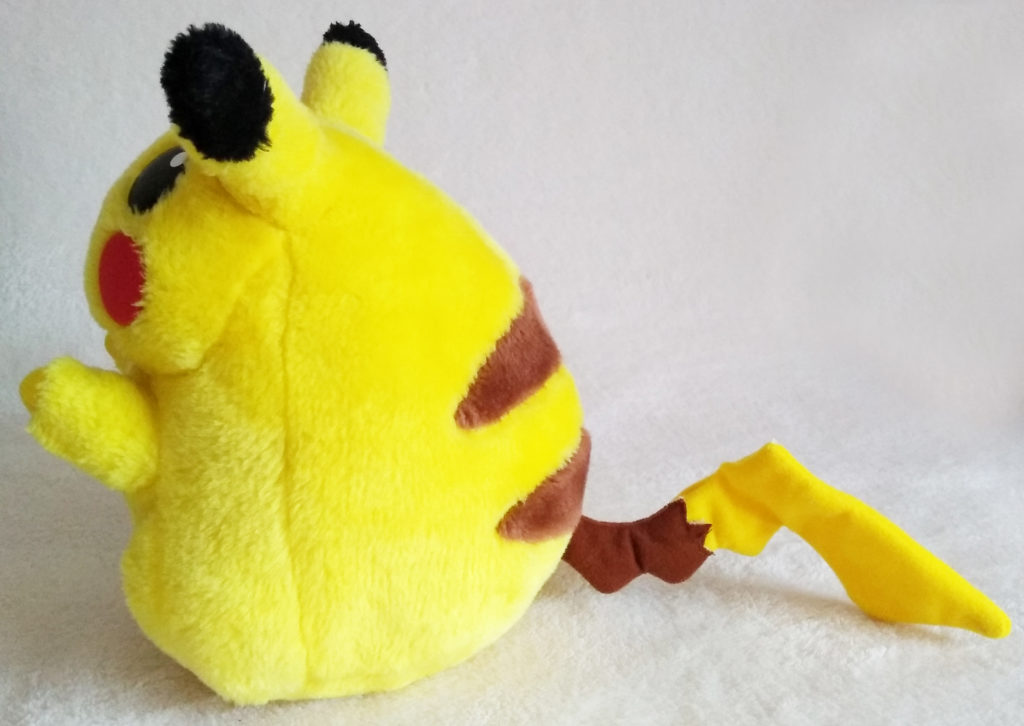 Pokémon Play-By-Play Plush Pikachu fuzzy 24cm left