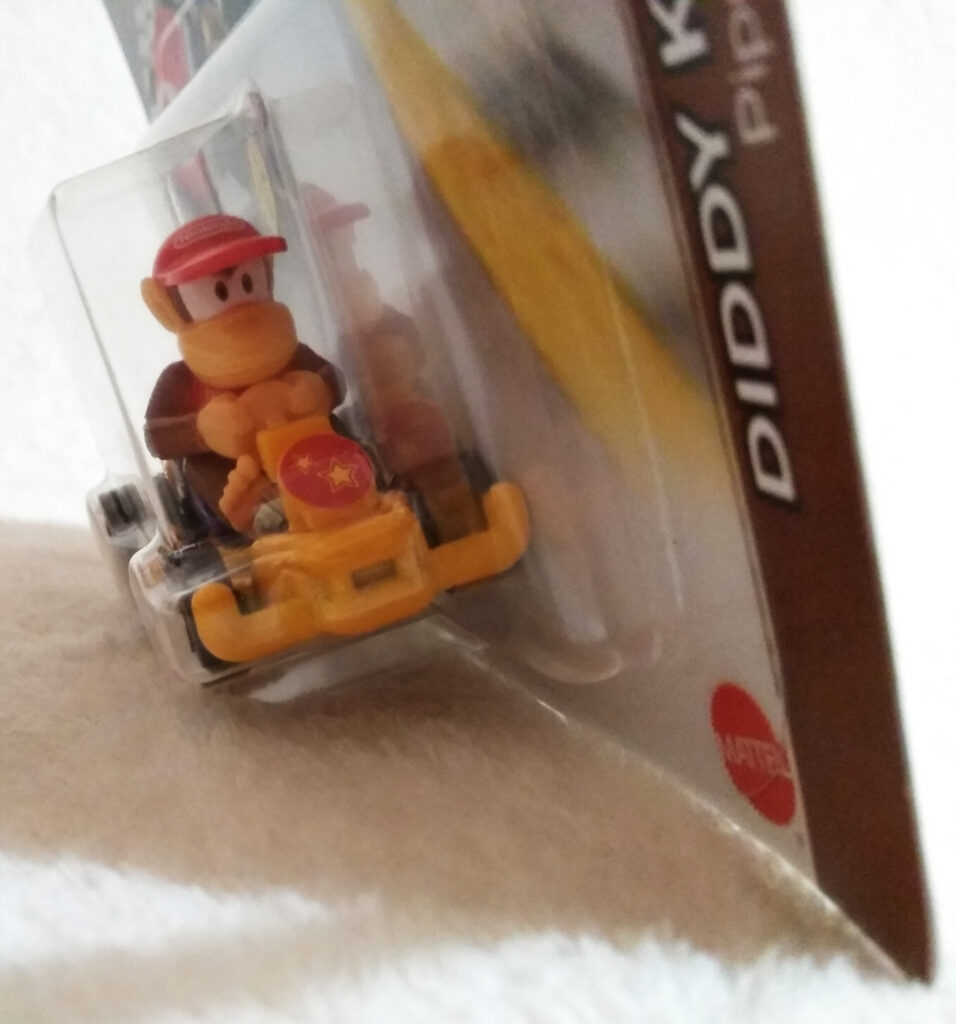 Mario Kart Hot Wheels by Mattel Diddy Kong Pipe Frame front figure
