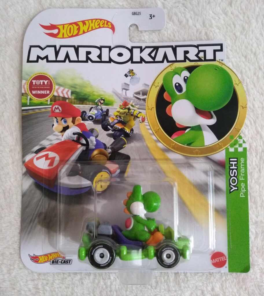 Mario Kart Hot Wheels by Mattel - Yoshi Pipeframe front