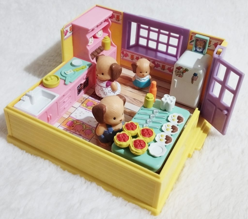 Furry Families by Takara, Dog Family Kitchen Playset