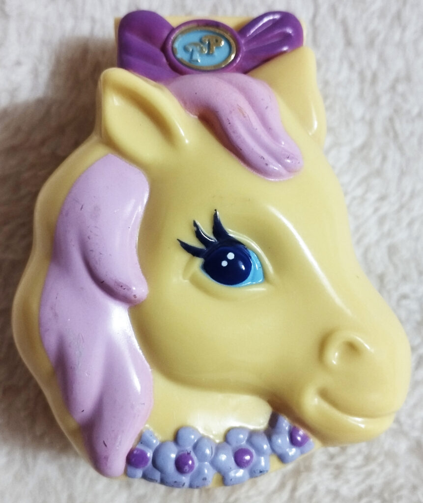 Polly Pocket by Bluebird, Polly's Pony Show, front compact