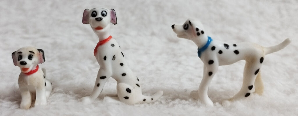 Once Upon a Time Locket by Mattel - 101 Dalmatians figures