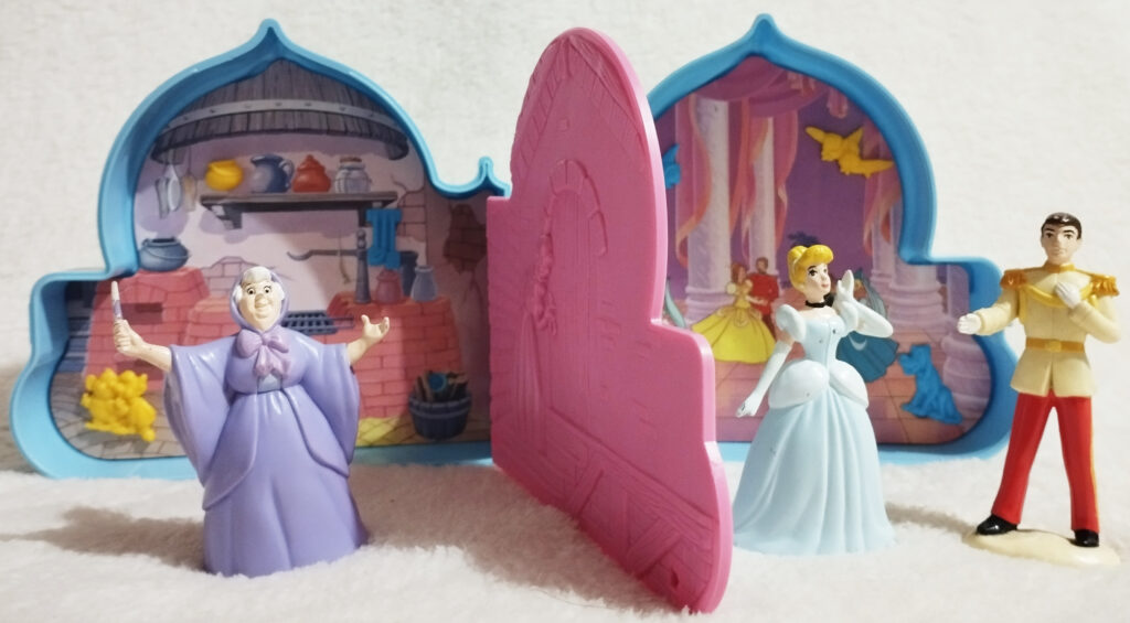 Once Upon a Time Playset by Mattel - Cinderella (blue) interior and figures