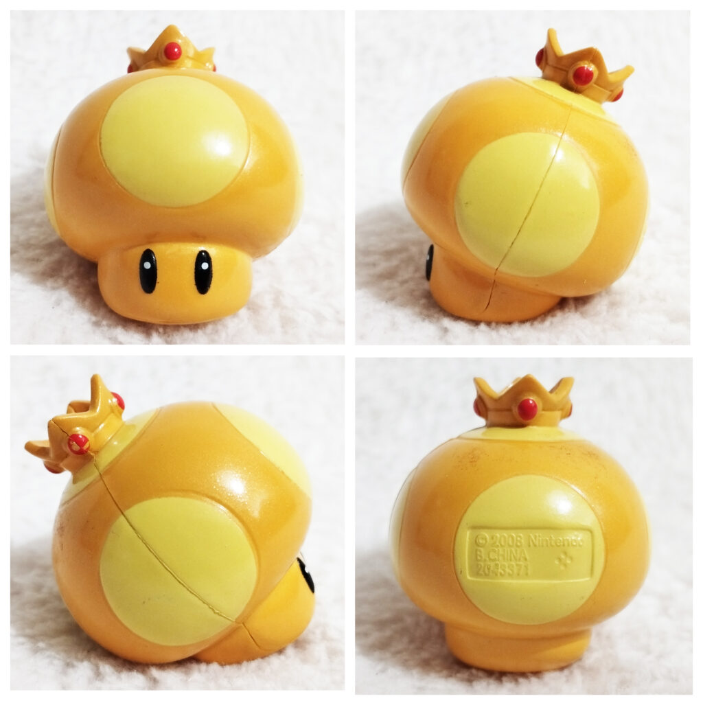 Mario Kart Wii PowerUp Magnets by Bandai - Golden Dash Mushroom