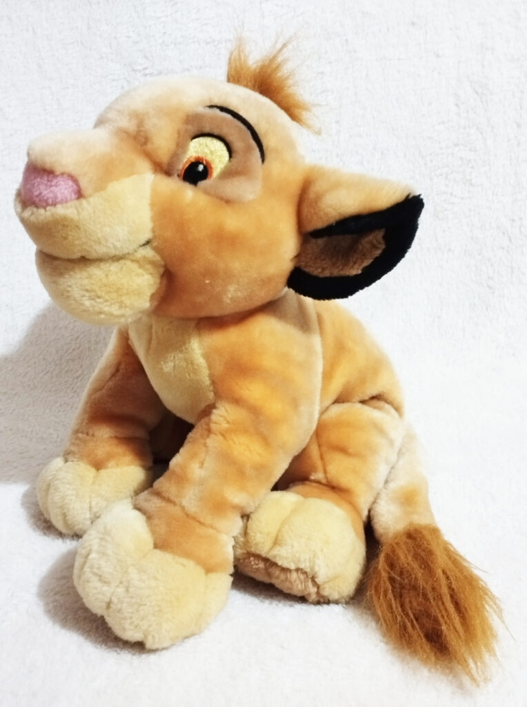 Simba (young) 2004 UK Disney Store plush - sitting