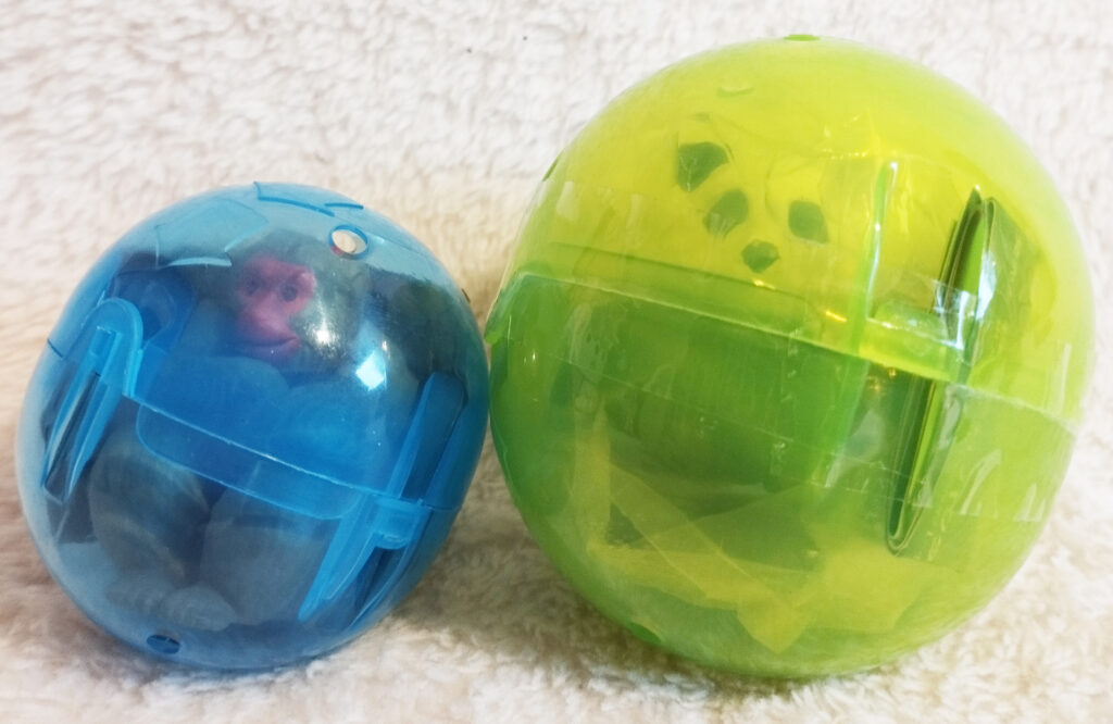 Still Waiting For You by Bandai - Capsules small and large.