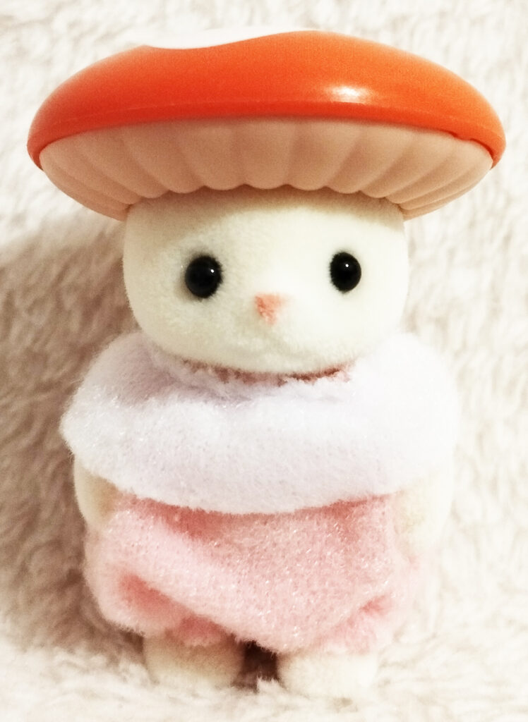 Sylvanian Families Baby Collectibles by Epoch - Baby Forest Costume Series - Gilly Golightly in a mushroom costume