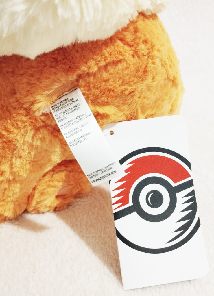 Pokémon Comfy Friends plush by Pokémon Center - Wave 7 - Flareon (tags)