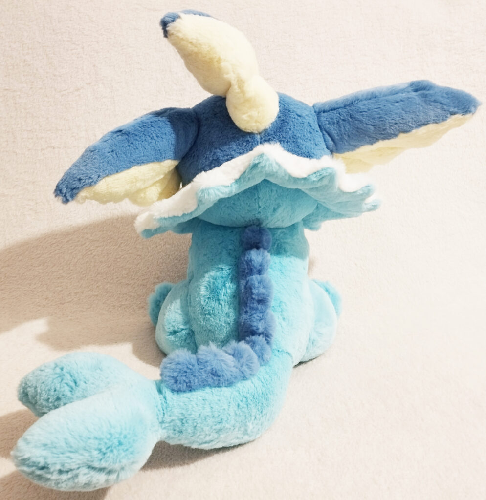 Pokémon Comfy Friends plush by Pokémon Center - Wave 7 - Vaporeon (back)