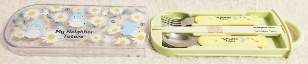 Ghibli My Neighbor Totoro Utensils Set by Skater - Daisies variant open